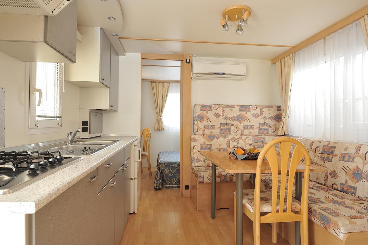 Camping Telis Hotell Àrbatax Eksteriør bilde