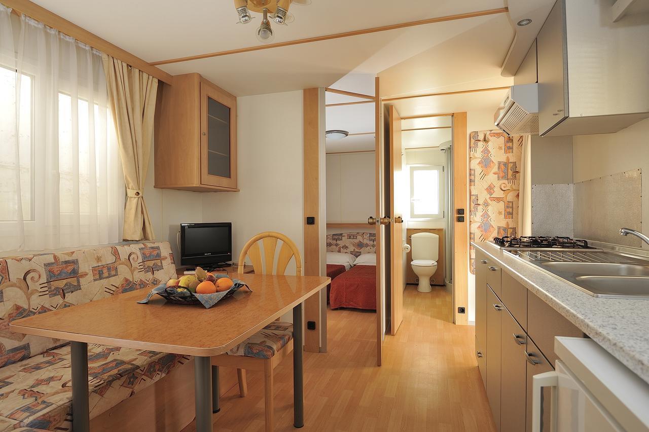 Camping Telis Hotell Àrbatax Eksteriør bilde