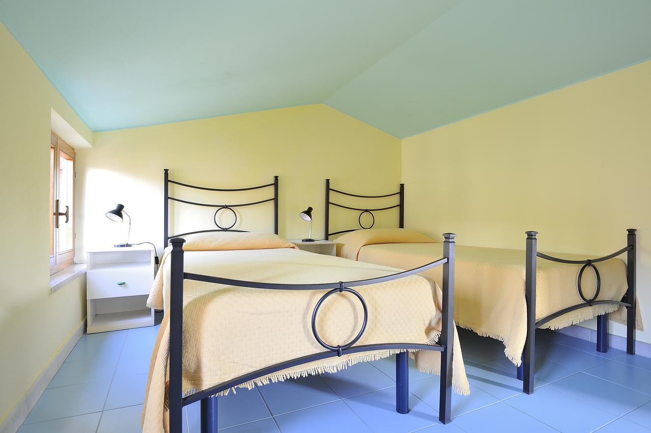 Camping Telis Hotell Àrbatax Eksteriør bilde